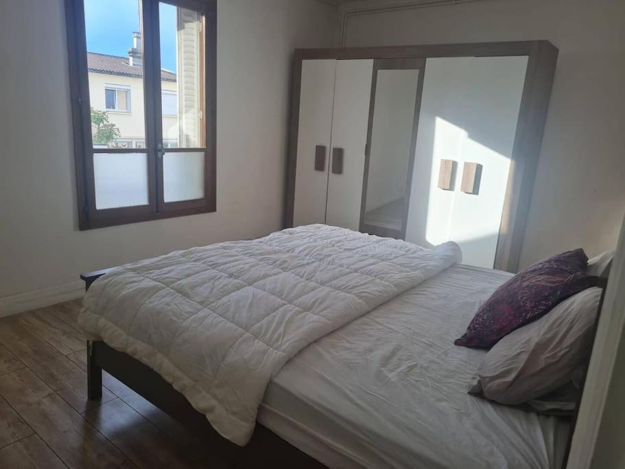 Grand Appart - Avec Terrasse Remeš Exteriér fotografie